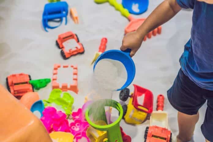 Bacs Sensoriels : Stimuler les Sens et la Créativité des Enfants